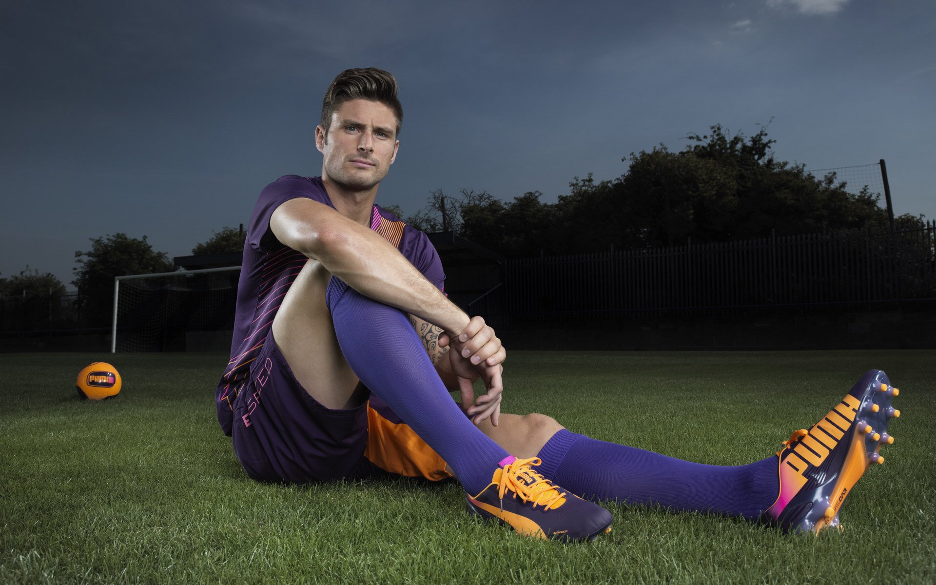 世界杯筹备：国际足联对主场照明系统进行实测 夜场光照远超转播最低标准